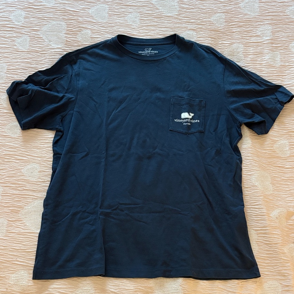 Vineyard Vines Men's Navy Blue Tee with Pocket
